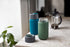 BLACK+BLUM ReiseTasse aus Glas Meeresblau