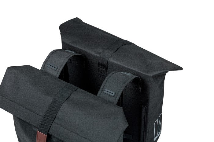 BASIL CITY DOPPELTASCHE 28-32L, Universal Bridge System, wasserdicht schwarz