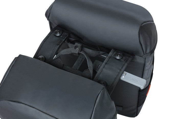 BASIL MILES TARPAULIN DOUBLE PANNIER BAG MIK 34L, doppelte City-Tasche, MIK-System (ready to go), 100 % wasserdicht, schwarzorange