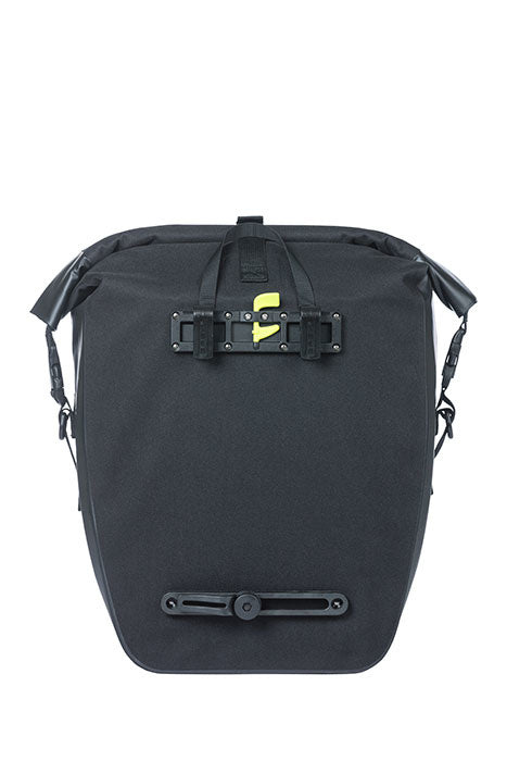BASIL NAVIGATOR WATERPROOF SINGLE PANNIER BAG L 25-31 L, Hook-On-System, wasserdicht, schwarz
