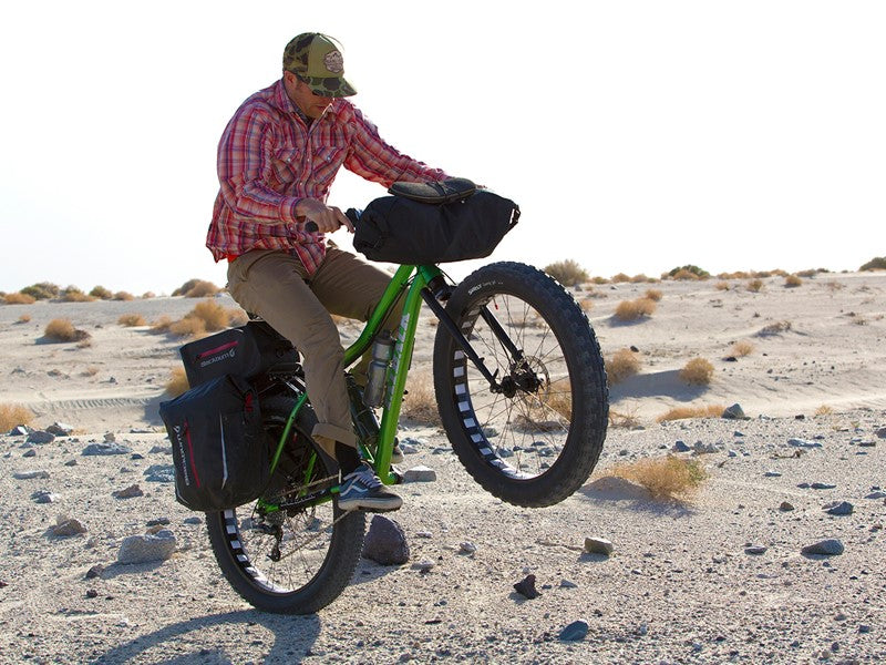 BLACKBURN OUTPOST FAT BIKE Gepäckträger 26"x1,0"-29"x4,0" Breitenverstellung bis 31,8kg Graphit