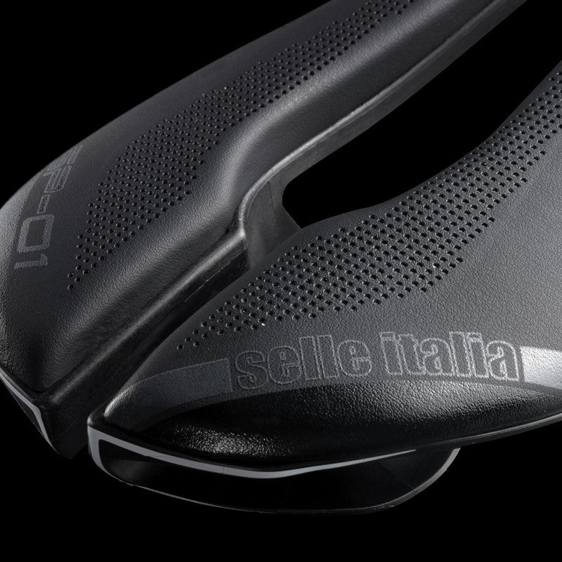 SELLE ITALIA SP-01 BOOST KIT CARBONIO SUPERFLOW S Sattel (ID entspricht S3), Carbon/Keramik-Schiene, Fibra-Tek, 163 g