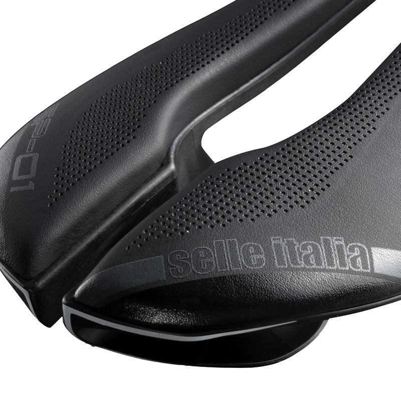 SELLE ITALIA SP-01 BOOST KIT CARBONIO SUPERFLOW L Sattel (ID entspricht L3), Carbon/Keramik-Schiene, Fibra-Tek, 166 g