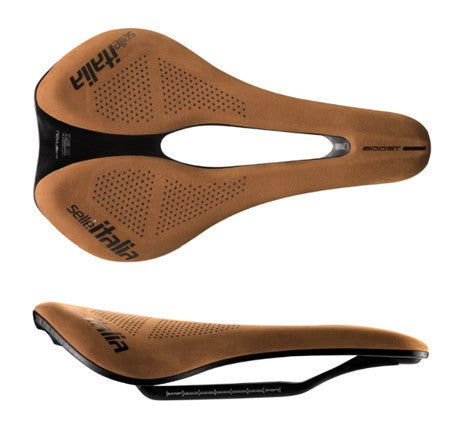 SELLE ITALIA NOVUS BOOST EVO KIT CARBONIO-Sattel, Superflow L (ID entspricht L3), Carbonschiene + 10 mm, Nubuk Line Limited Edition